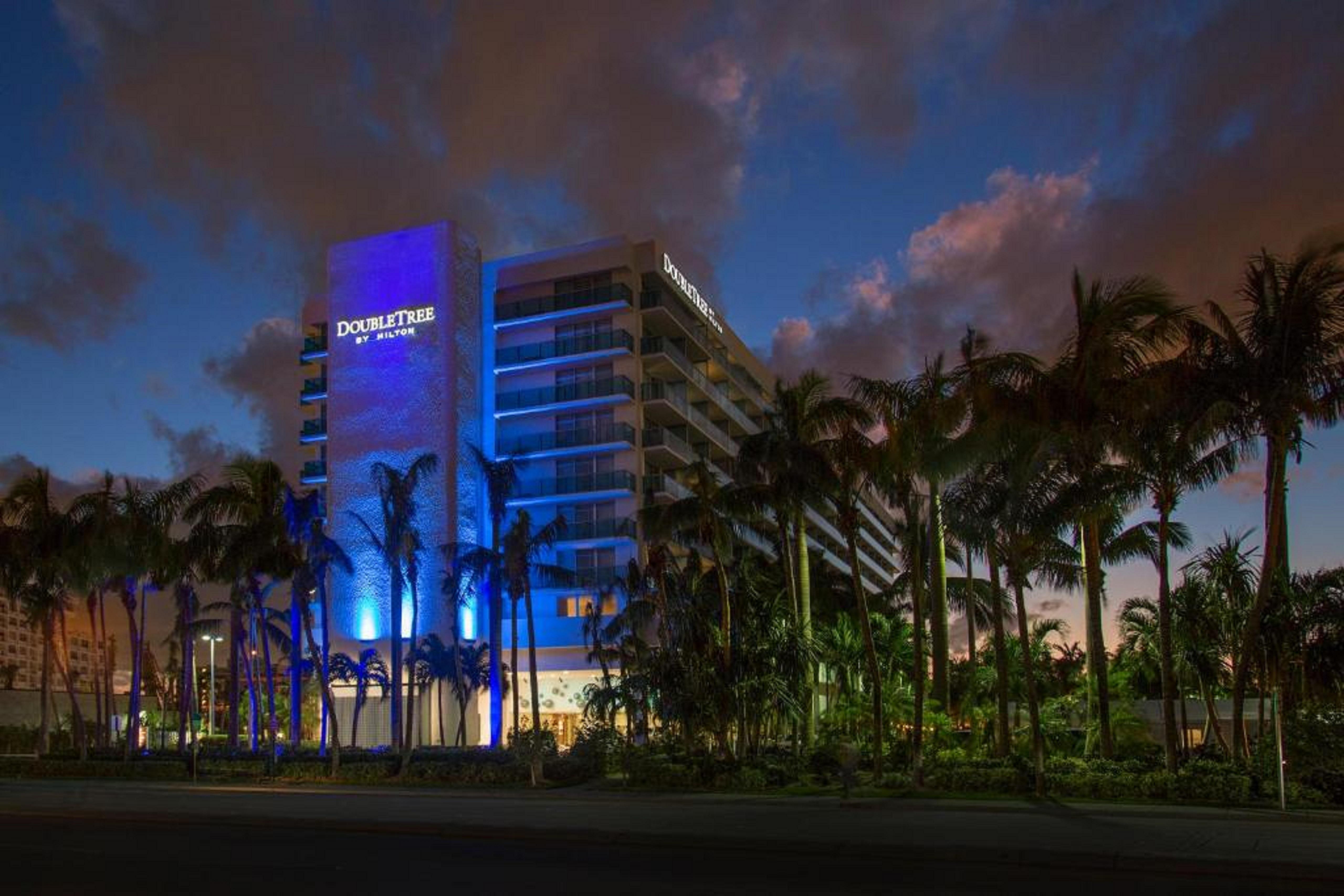 Doubletree Resort Hollywood Beach Extérieur photo