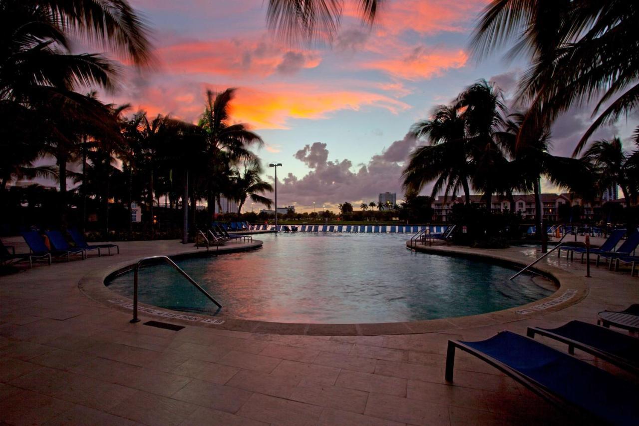 Doubletree Resort Hollywood Beach Extérieur photo